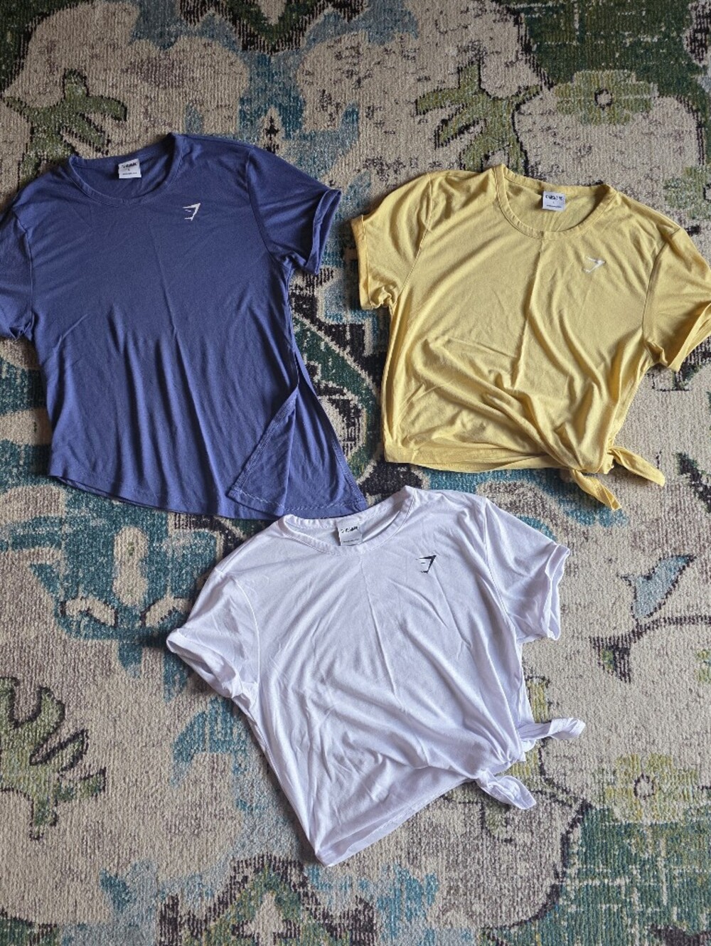 3x Gymshark Short Sleeve Tees in Blue, Yellow, White